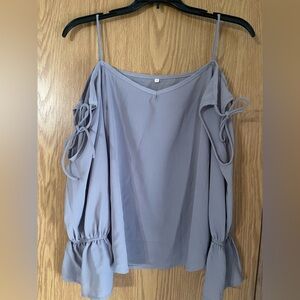 Women’s blouse size M